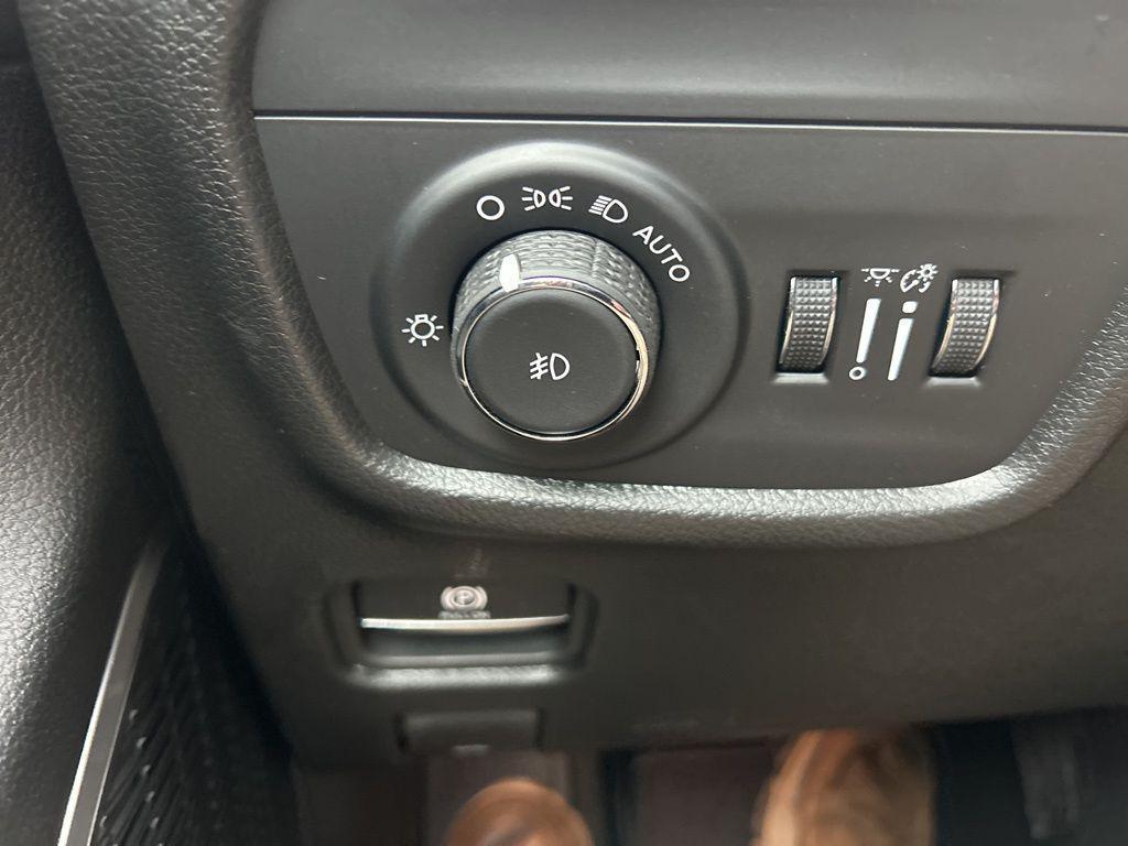 new 2026 Jeep Grand Cherokee car, priced at $46,241