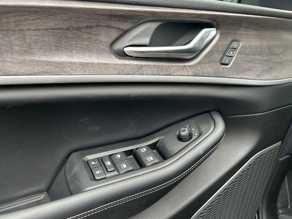 new 2026 Jeep Grand Cherokee car, priced at $46,241