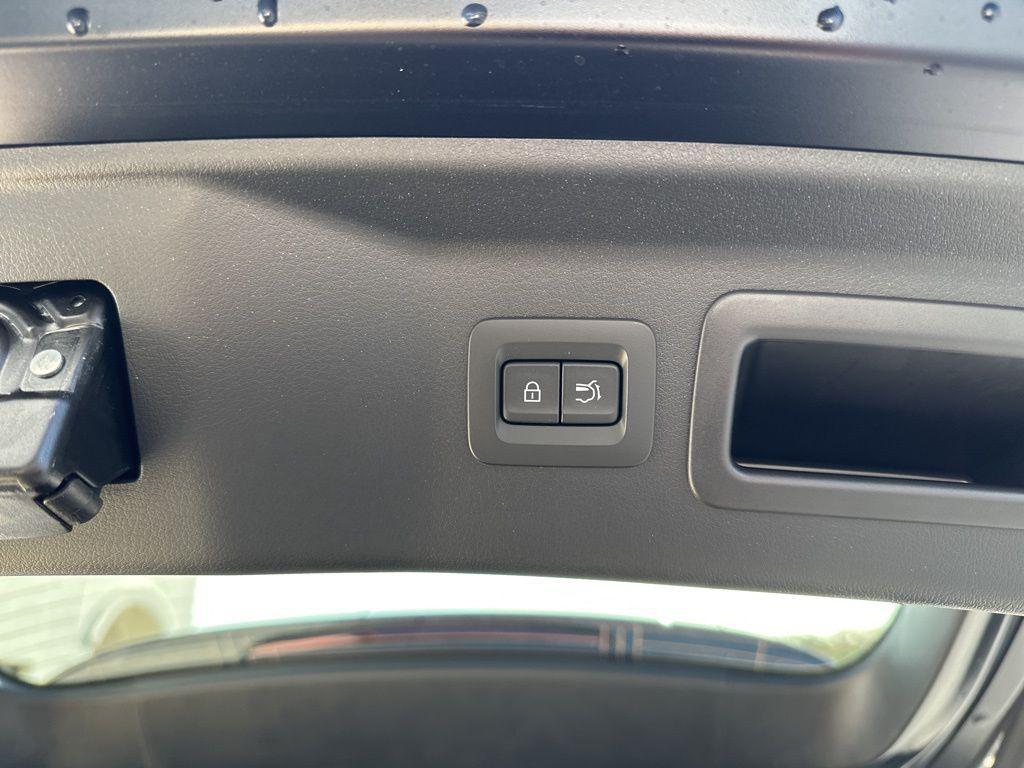 new 2026 Mazda CX-90 car, priced at $37,740