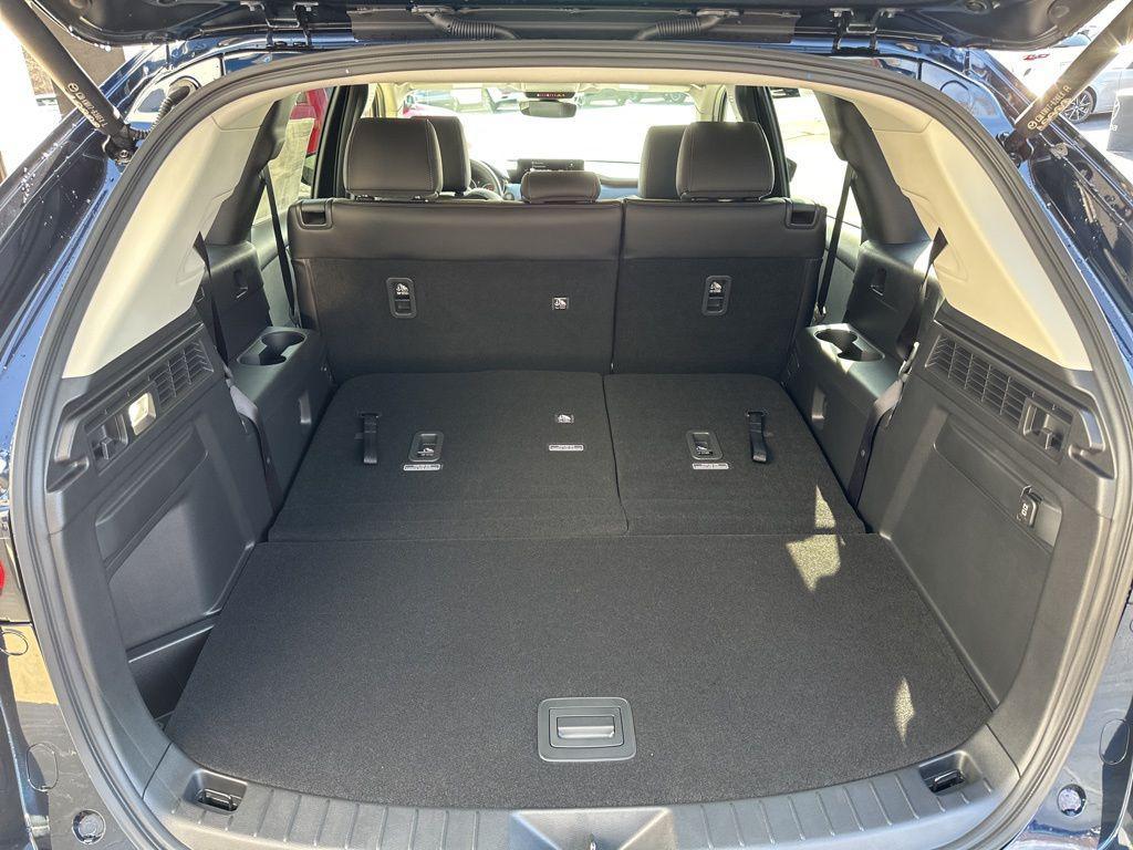 new 2026 Mazda CX-90 car, priced at $37,740