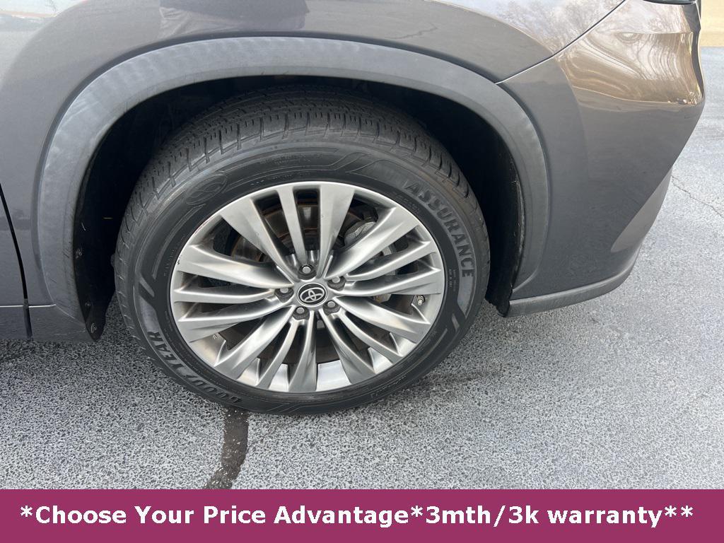 used 2020 Toyota Highlander car, priced at $35,500