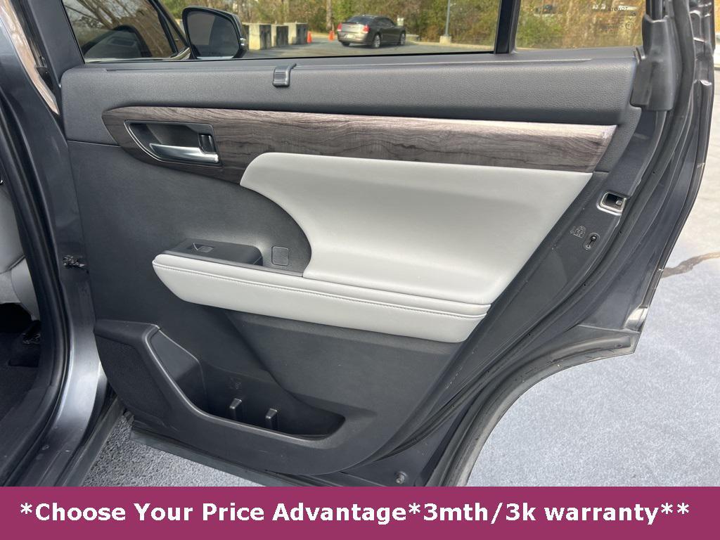 used 2020 Toyota Highlander car, priced at $35,500