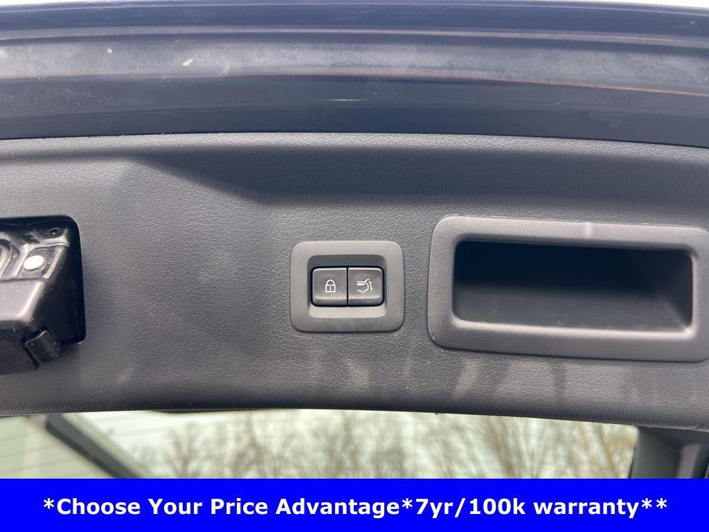 used 2025 Mazda CX-70 car, priced at $31,000