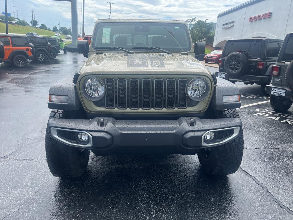 new 2025 Jeep Gladiator car, priced at $38,452