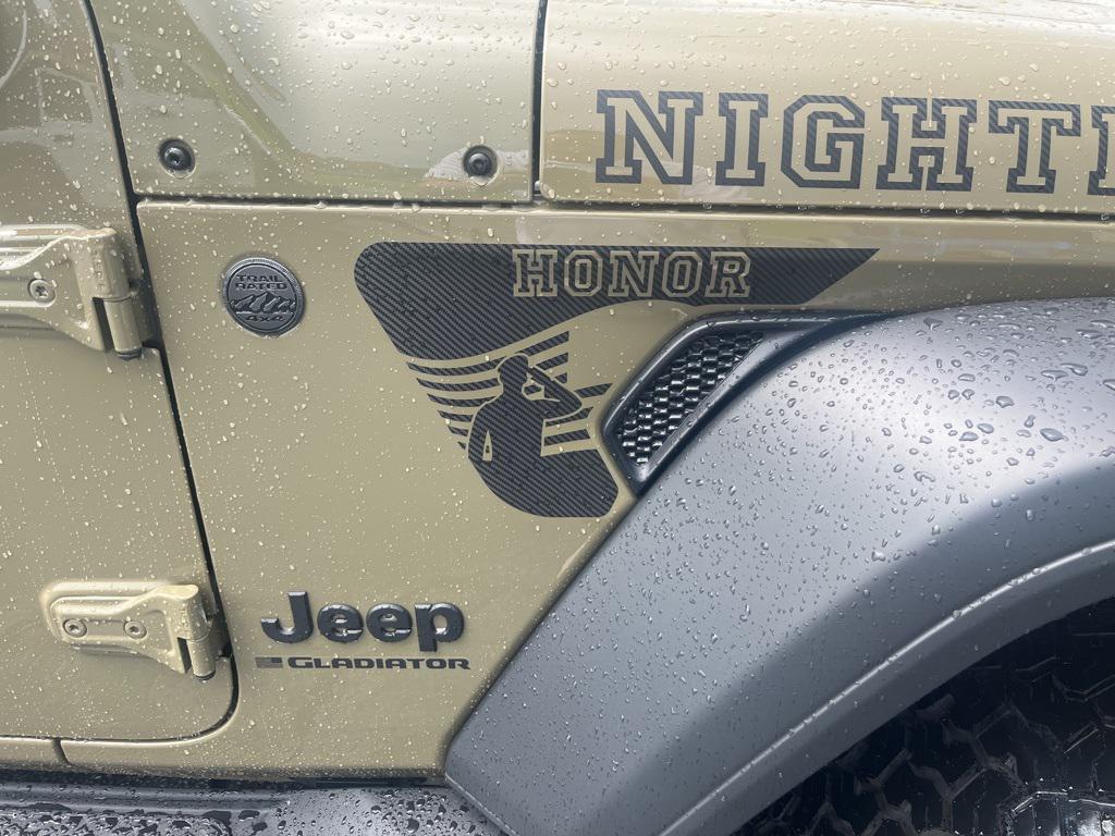 new 2025 Jeep Gladiator car, priced at $38,452