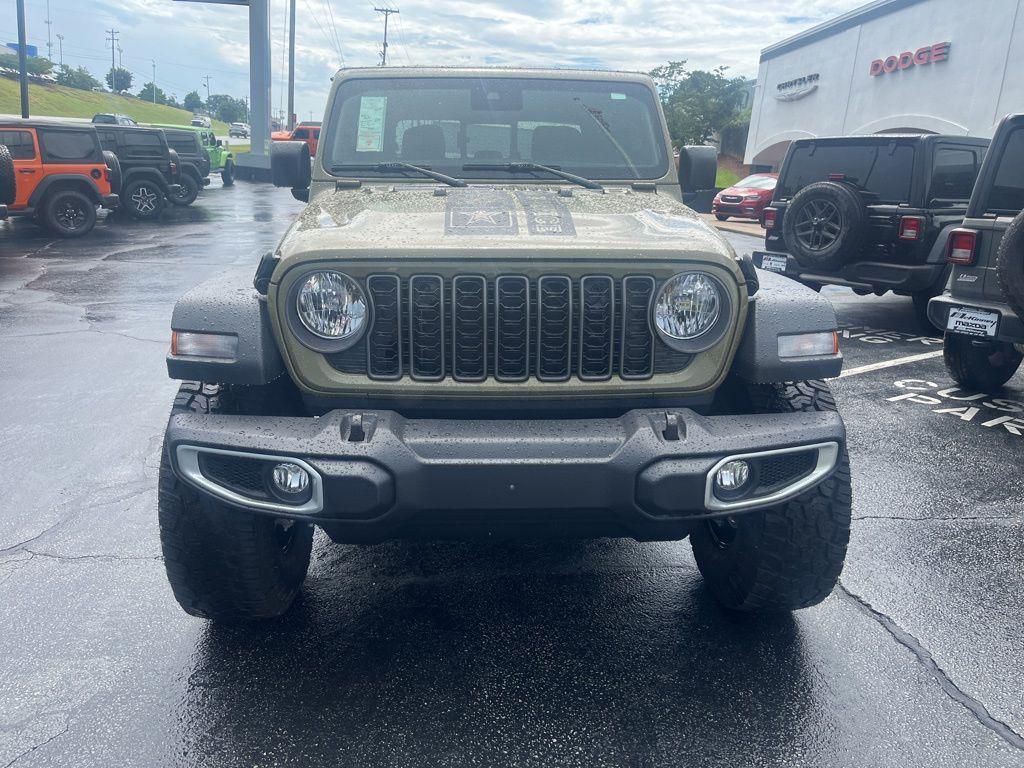 new 2025 Jeep Gladiator car, priced at $34,452