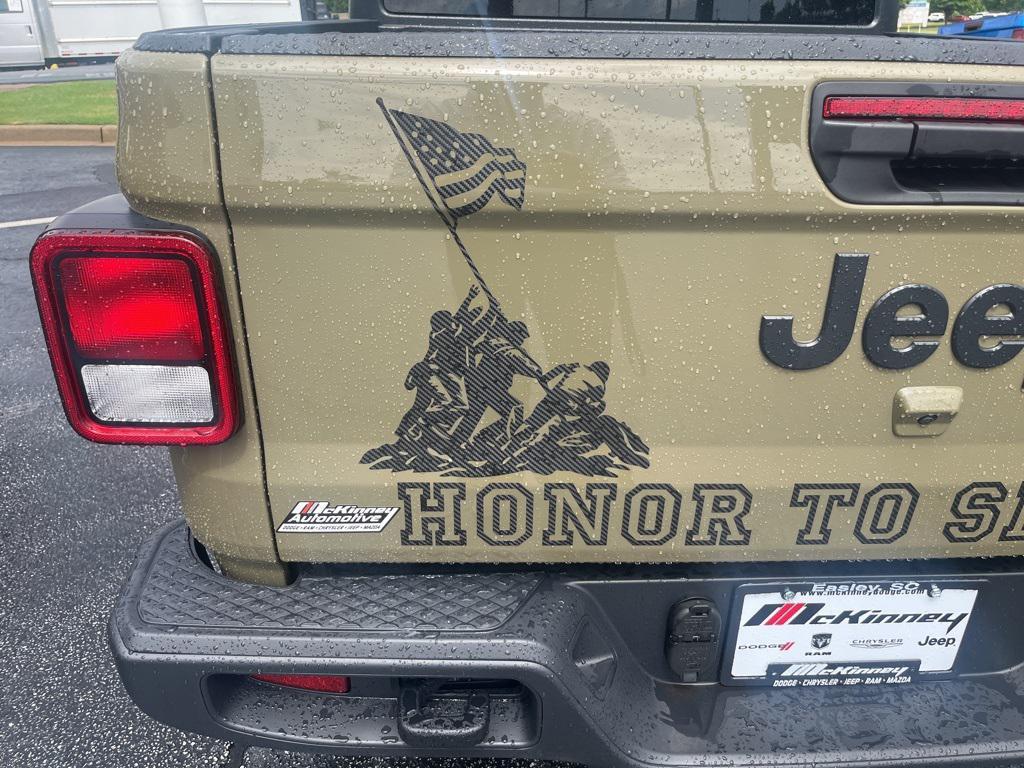 new 2025 Jeep Gladiator car, priced at $38,452