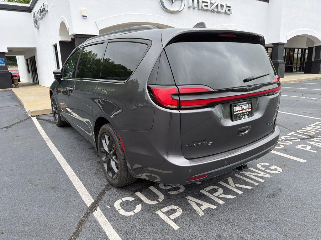 used 2023 Chrysler Pacifica car, priced at $42,540