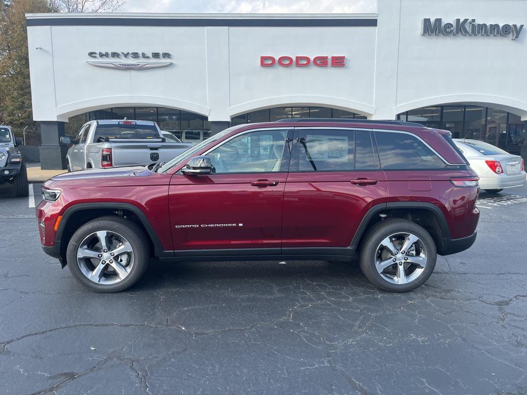 new 2025 Jeep Grand Cherokee car, priced at $47,167