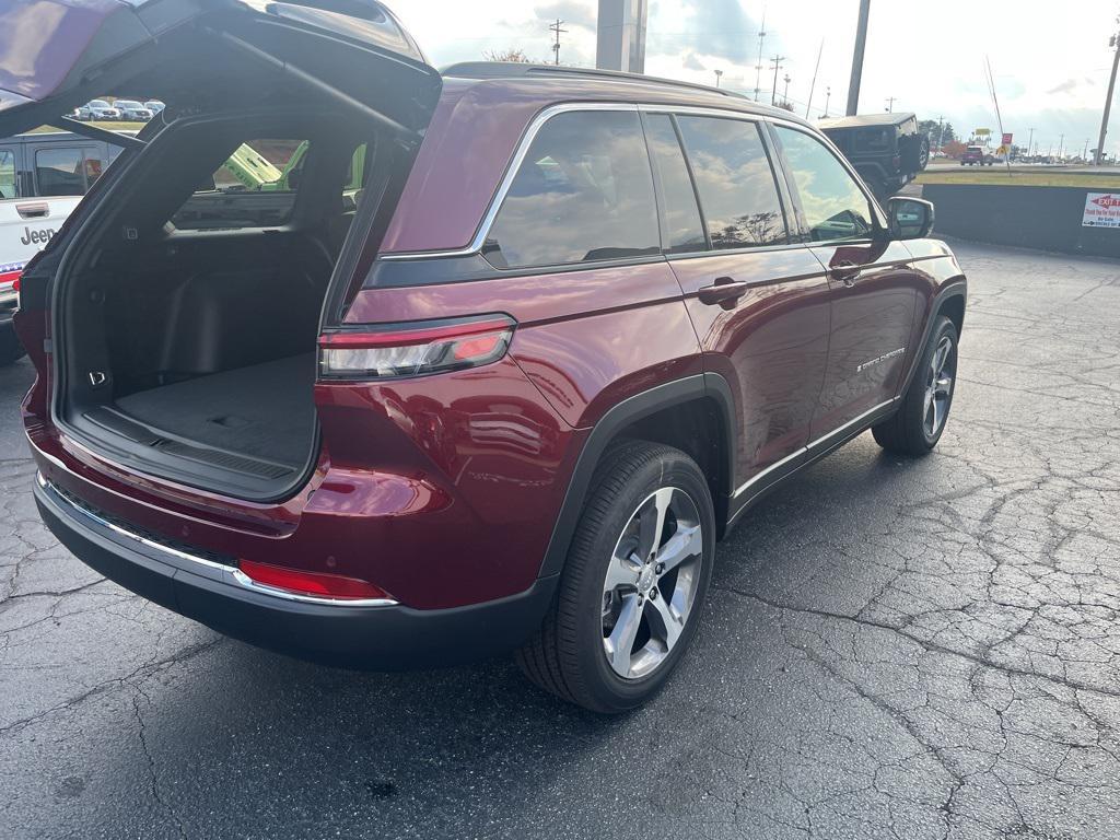 new 2025 Jeep Grand Cherokee car, priced at $47,167