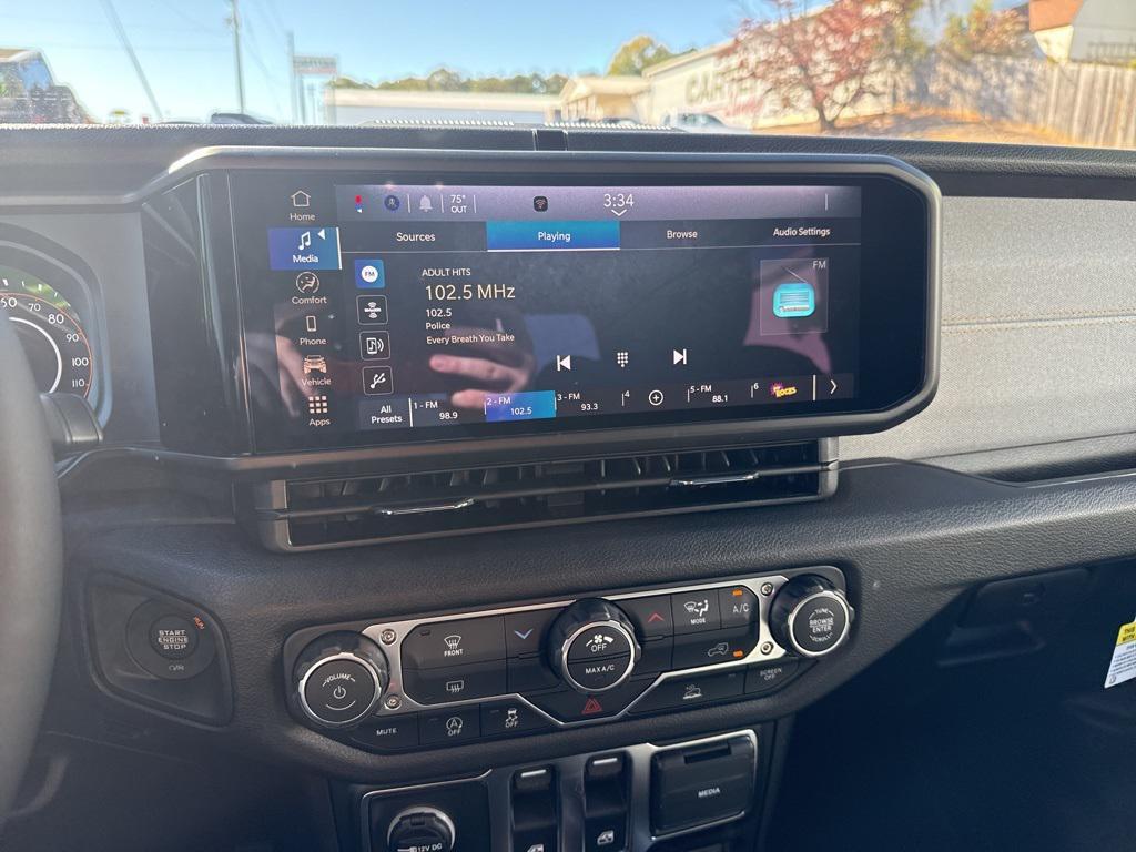 new 2026 Jeep Wrangler car, priced at $43,195