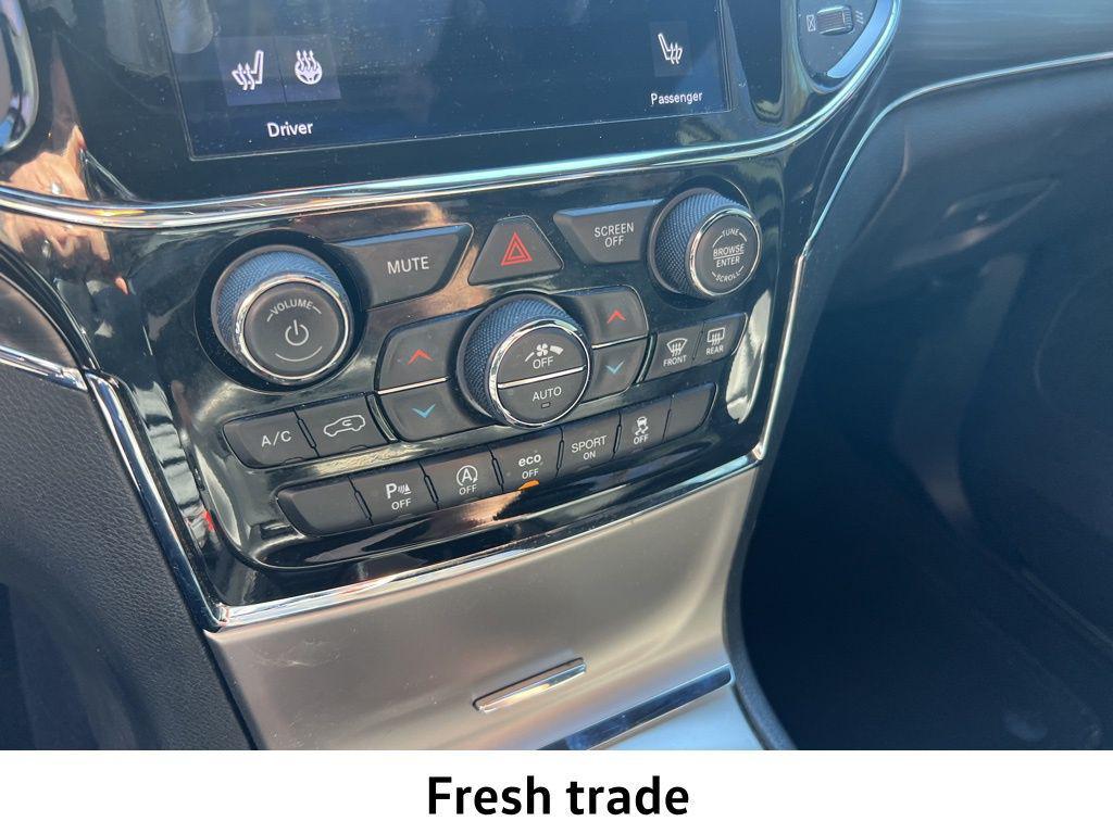 used 2021 Jeep Grand Cherokee car, priced at $25,990