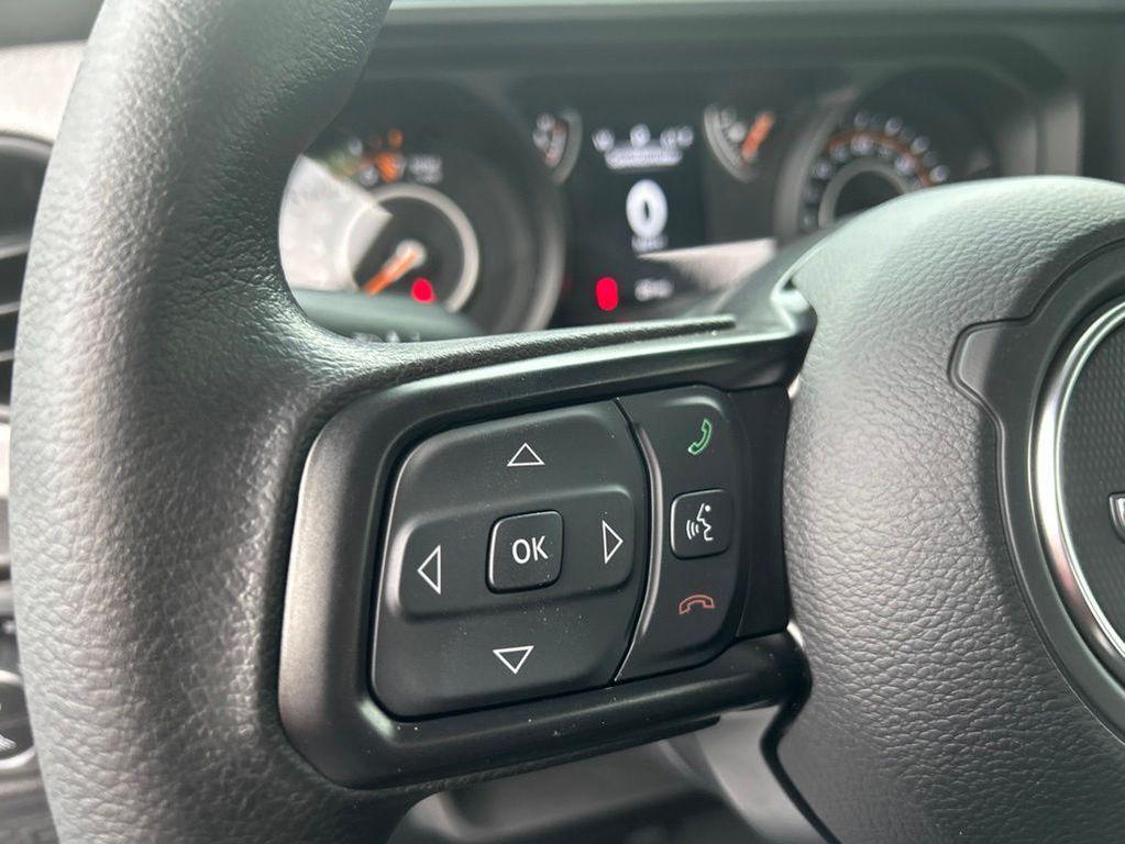 new 2026 Jeep Gladiator car, priced at $38,372