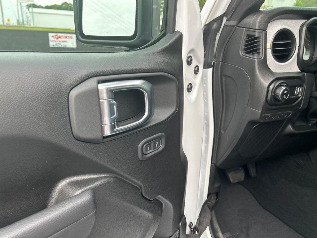 new 2026 Jeep Gladiator car, priced at $38,372