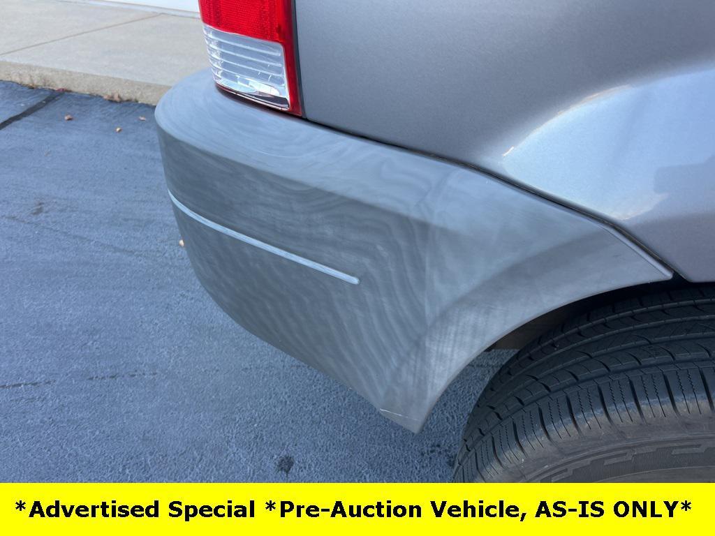 used 2007 Ford Escape car, priced at $5,000