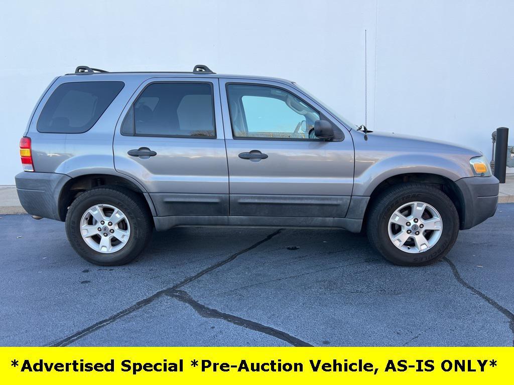used 2007 Ford Escape car, priced at $5,000