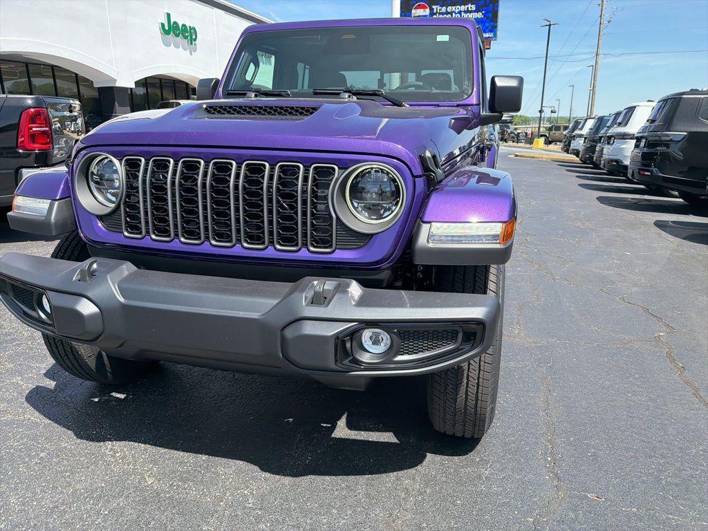 new 2026 Jeep Gladiator car, priced at $44,504