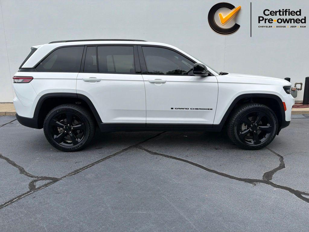 used 2023 Jeep Grand Cherokee car, priced at $33,050
