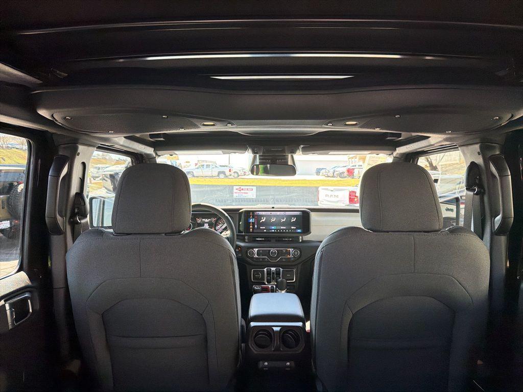 new 2026 Jeep Wrangler car, priced at $51,922