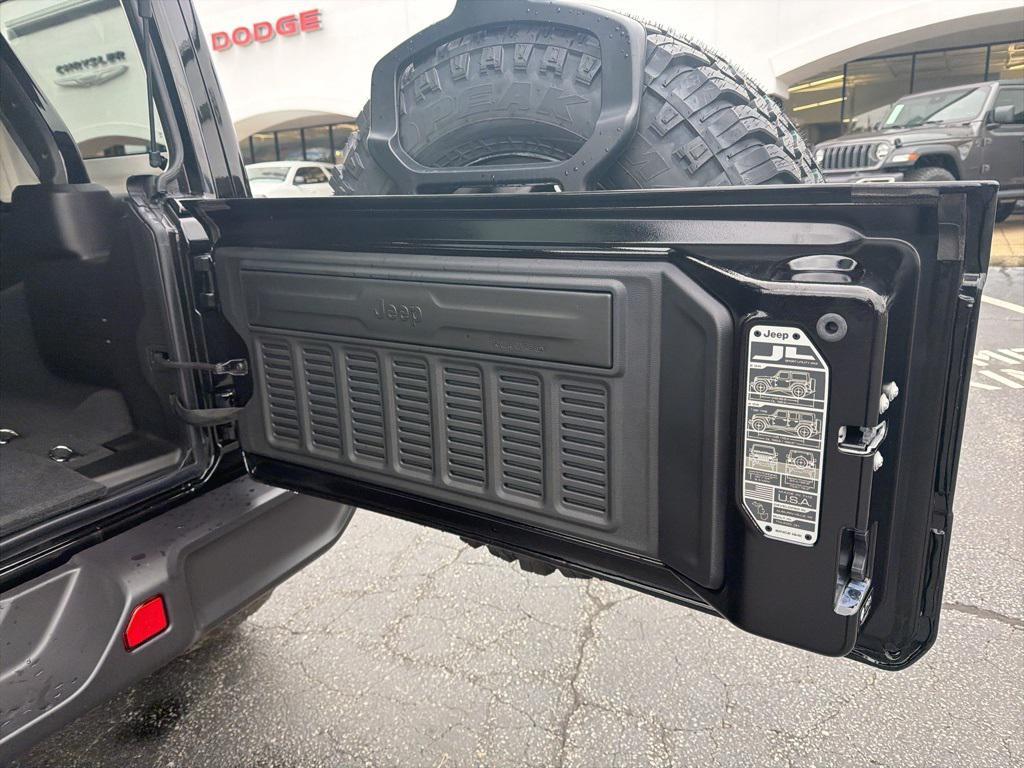 new 2026 Jeep Wrangler car, priced at $48,712