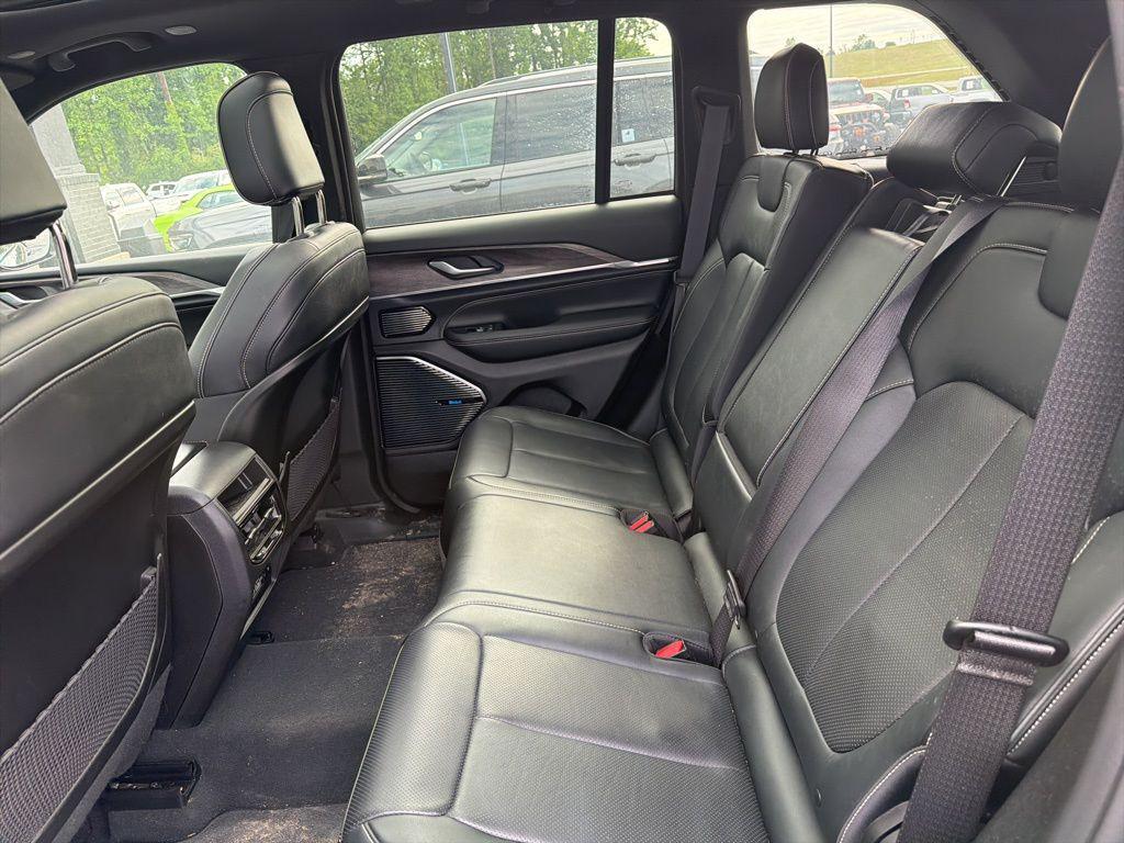 used 2022 Jeep Grand Cherokee car, priced at $37,950