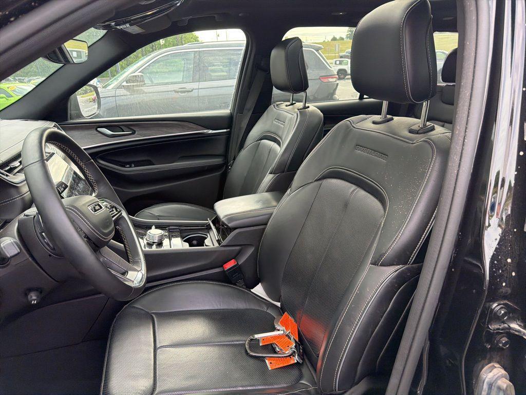 used 2022 Jeep Grand Cherokee car, priced at $37,950