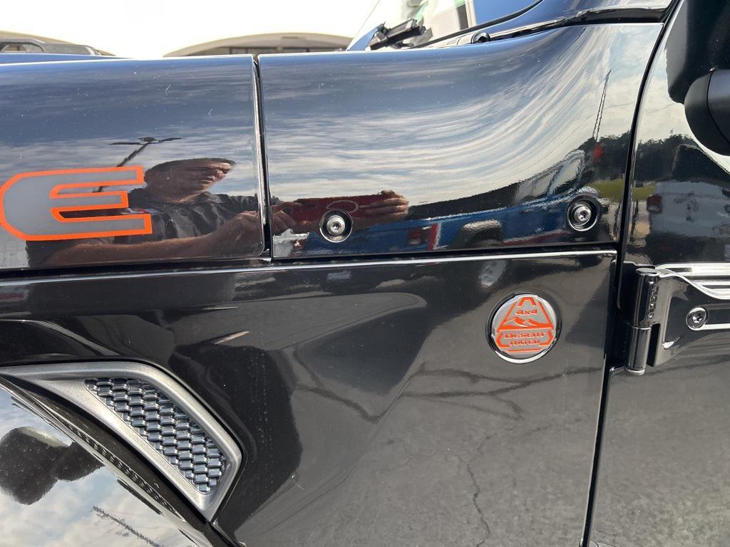 new 2025 Jeep Gladiator car, priced at $51,240