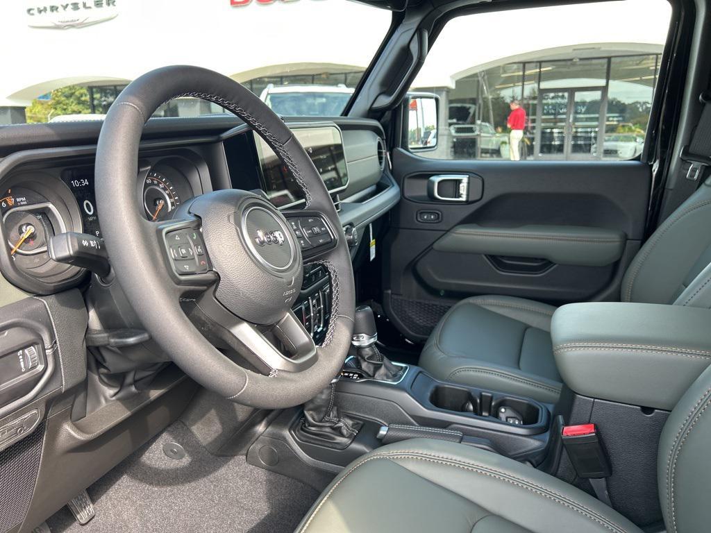 new 2025 Jeep Gladiator car, priced at $51,240