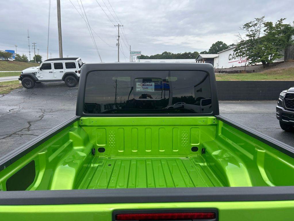 new 2026 Jeep Gladiator car, priced at $43,415