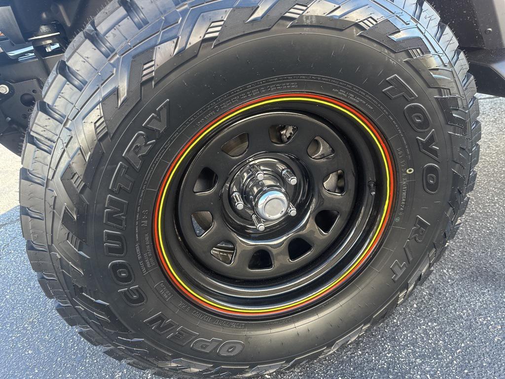 new 2025 Jeep Gladiator car, priced at $40,322