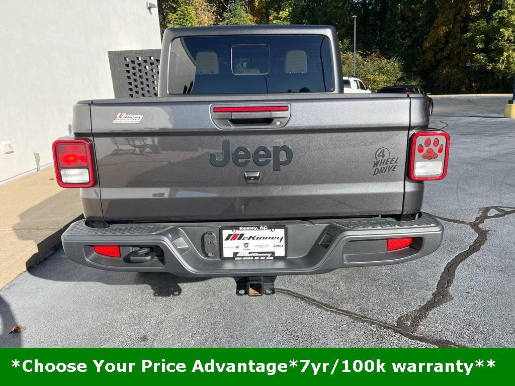 used 2022 Jeep Gladiator car, priced at $34,375