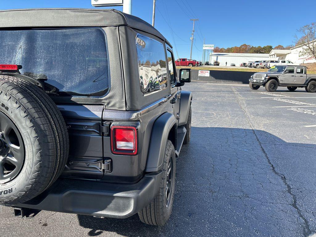 new 2026 Jeep Wrangler car, priced at $36,922