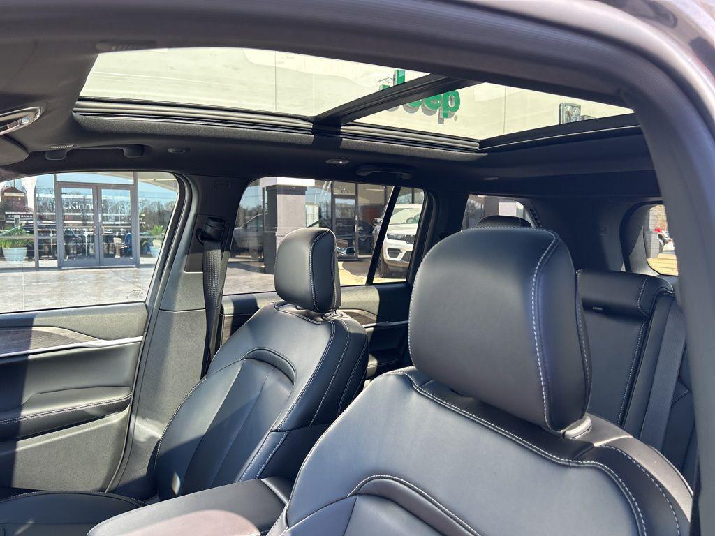 new 2026 Jeep Grand Cherokee car, priced at $45,637