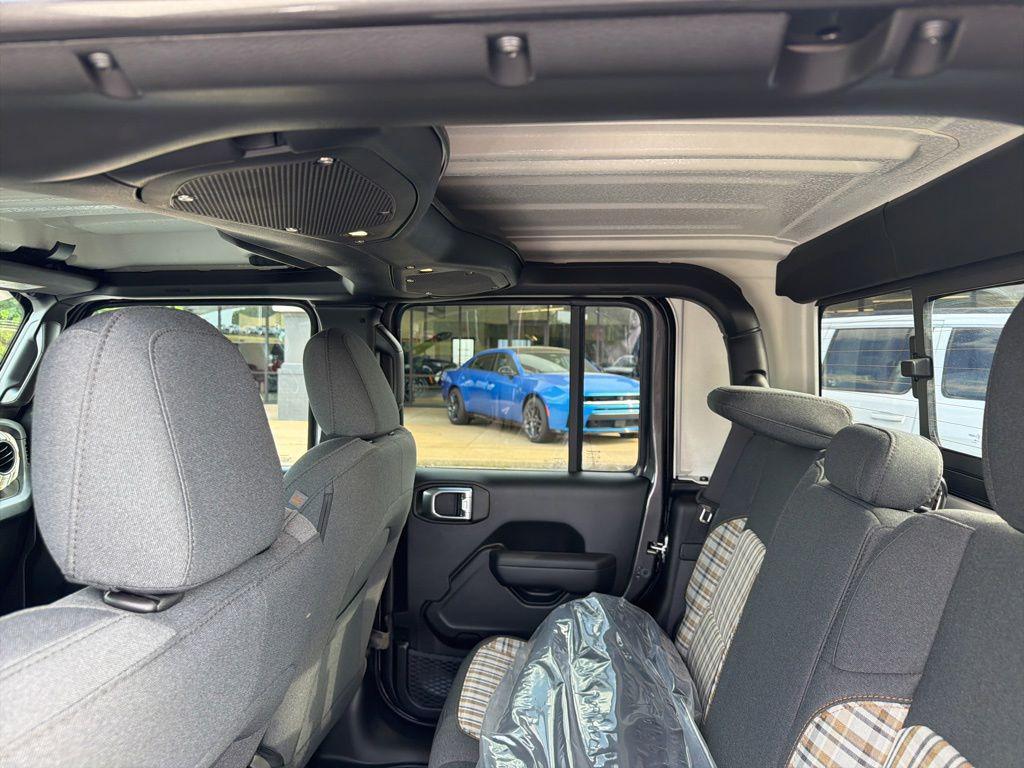 new 2026 Jeep Gladiator car, priced at $48,613