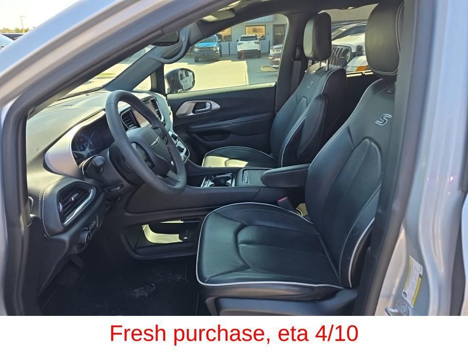used 2023 Chrysler Pacifica car, priced at $38,990