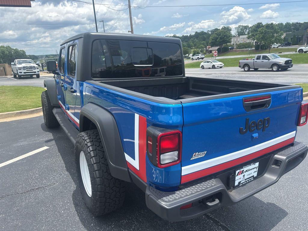 new 2025 Jeep Gladiator car, priced at $42,176