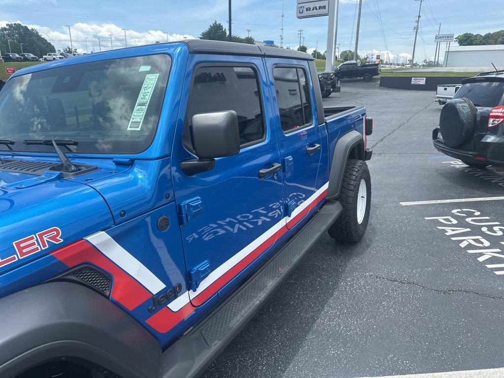 new 2025 Jeep Gladiator car, priced at $45,176