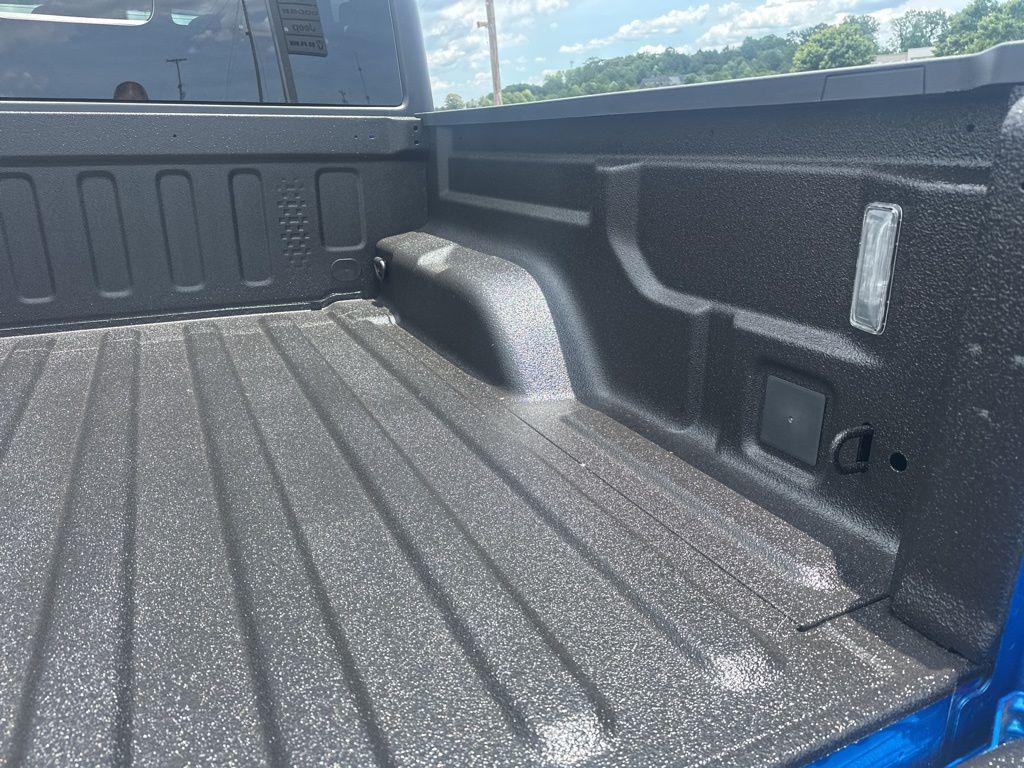 new 2025 Jeep Gladiator car, priced at $42,176