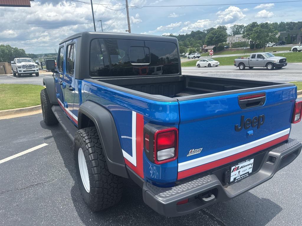 new 2025 Jeep Gladiator car, priced at $45,176