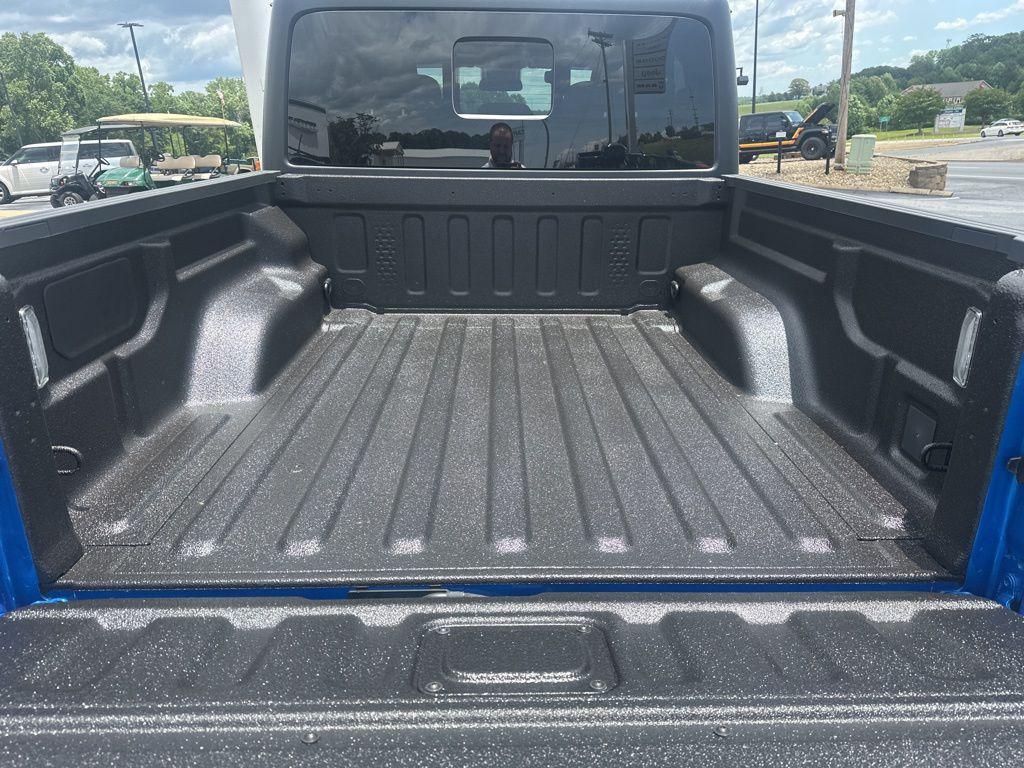 new 2025 Jeep Gladiator car, priced at $42,176