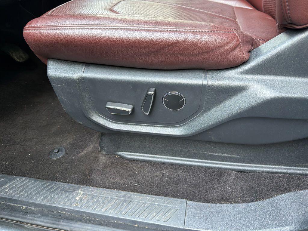 used 2022 Ford Expedition car, priced at $44,540