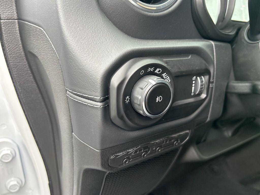 new 2026 Jeep Wrangler car, priced at $52,673