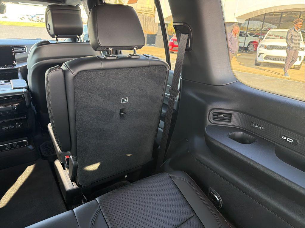 new 2026 Jeep Grand Wagoneer car, priced at $71,047