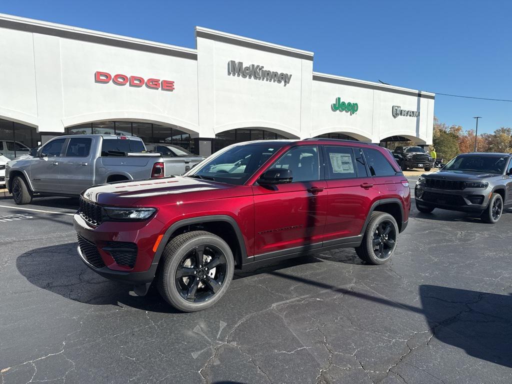 new 2025 Jeep Grand Cherokee car, priced at $40,833