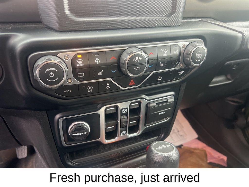 used 2023 Jeep Gladiator car, priced at $35,990