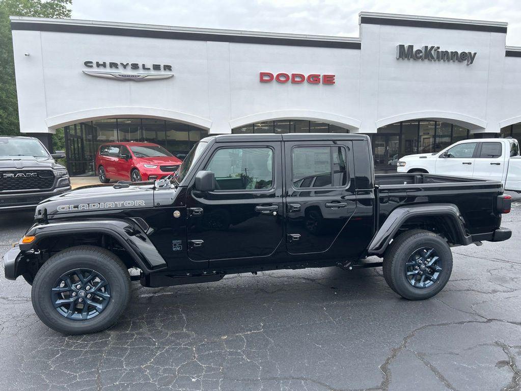 new 2026 Jeep Gladiator car, priced at $48,613