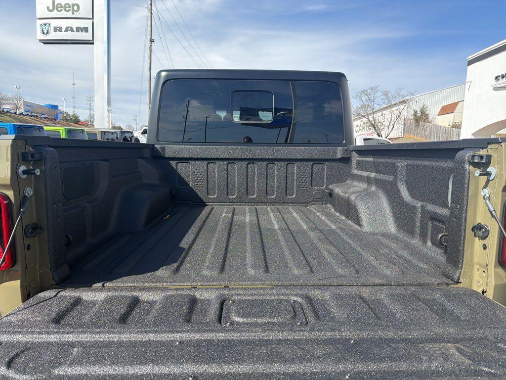 new 2026 Jeep Gladiator car, priced at $54,082