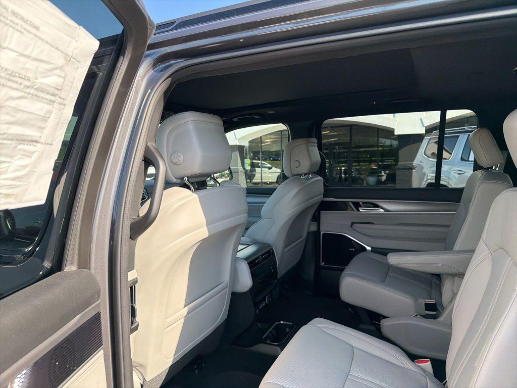 new 2026 Jeep Grand Wagoneer car, priced at $74,721