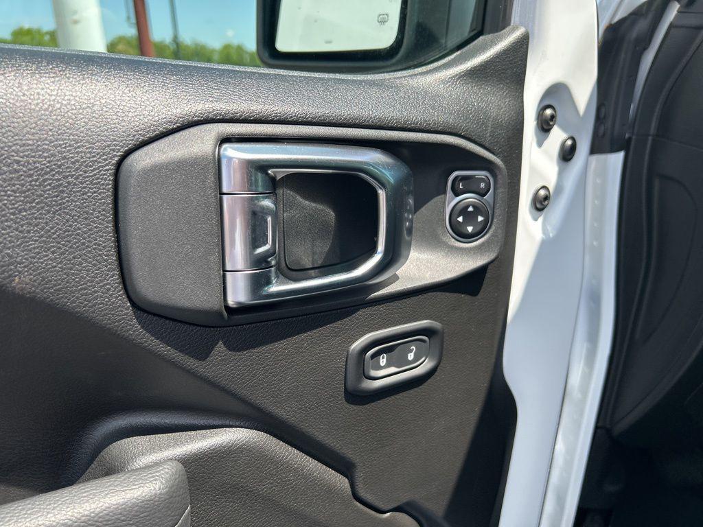 new 2025 Jeep Gladiator car, priced at $35,916