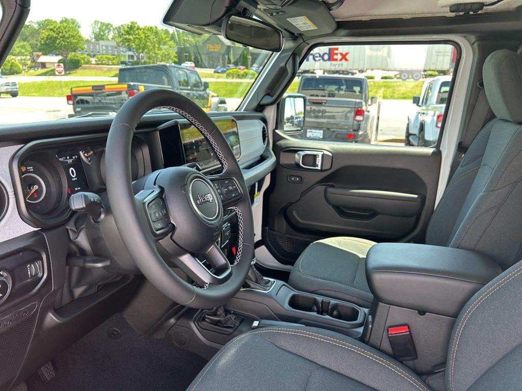 new 2025 Jeep Gladiator car, priced at $35,916